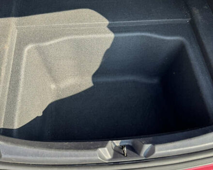 Червоний Тесла Модель 3, об'ємом двигуна 0 л та пробігом 72 тис. км за 18500 $, фото 11 на Automoto.ua