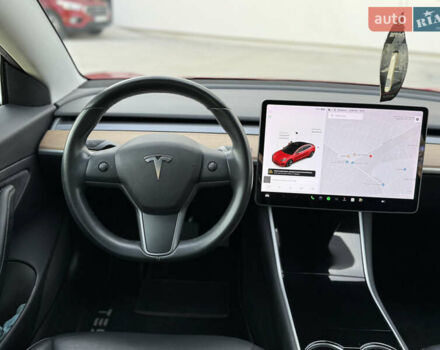 Тесла Модель 3 2019 у Луцьку на Automoto.ua Червоний Тесла Модель 3, об'ємом двигуна 0 л та пробігом 114 тис. км за 16900 $, фото 42 на Automoto.ua
