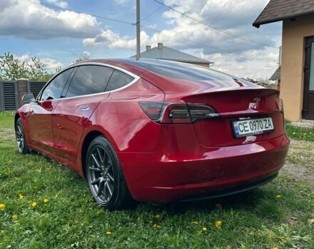 Тесла Модель 3 2019 в Черновцах на Automoto.ua Красный Тесла Модель 3, объемом двигателя 0 л и пробегом 117 тыс. км за 17500 $, фото 6 на Automoto.ua
