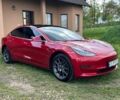 Тесла Модель 3 2019 в Черновцах на Automoto.ua Красный Тесла Модель 3, объемом двигателя 0 л и пробегом 117 тыс. км за 17500 $, фото 1 на Automoto.ua