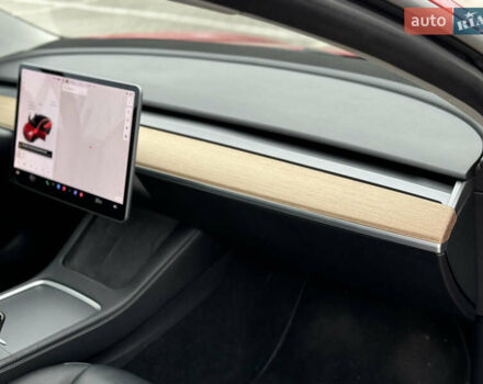 Красный Тесла Модель 3, объемом двигателя 0 л и пробегом 85 тыс. км за 22999 $, фото 42 на Automoto.ua