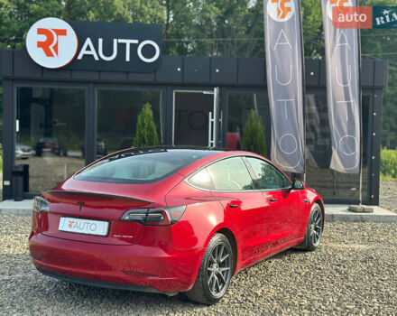 Красный Тесла Модель 3, объемом двигателя 0 л и пробегом 102 тыс. км за 18750 $, фото 5 на Automoto.ua