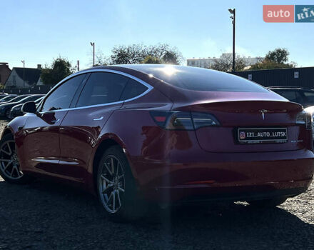 Тесла Модель 3 2020 у Луцьку на Automoto.ua Червоний Тесла Модель 3, об'ємом двигуна 0 л та пробігом 120 тис. км за 18500 $, фото 5 на Automoto.ua