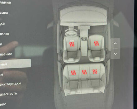 Красный Тесла Модель 3, объемом двигателя 0 л и пробегом 120 тыс. км за 18500 $, фото 32 на Automoto.ua
