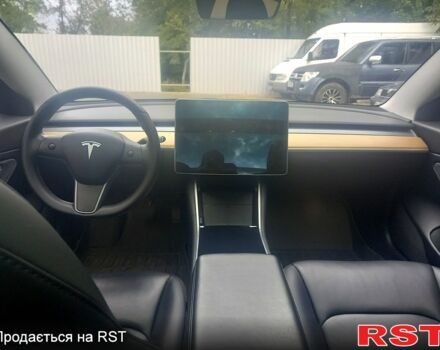 Красный Тесла Модель 3, объемом двигателя 0 л и пробегом 103 тыс. км за 24000 $, фото 11 на Automoto.ua