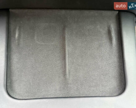 Красный Тесла Модель 3, объемом двигателя 0 л и пробегом 85 тыс. км за 22999 $, фото 19 на Automoto.ua