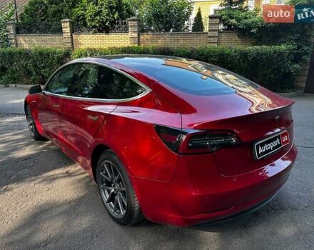 Красный Тесла Модель 3, объемом двигателя 0 л и пробегом 80 тыс. км за 15890 $, фото 7 на Automoto.ua