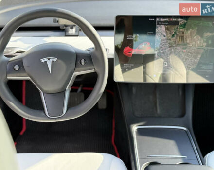Красный Тесла Модель 3, объемом двигателя 0 л и пробегом 97 тыс. км за 19999 $, фото 16 на Automoto.ua