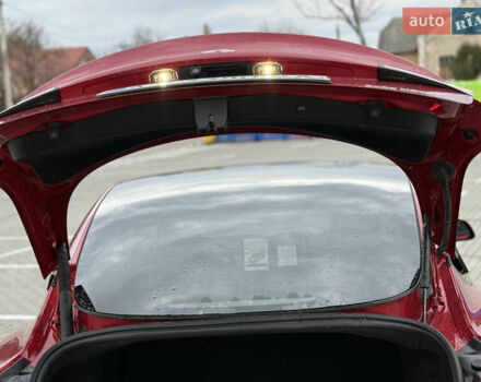 Красный Тесла Модель 3, объемом двигателя 0 л и пробегом 85 тыс. км за 22999 $, фото 32 на Automoto.ua