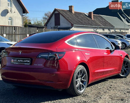 Тесла Модель 3 2020 у Луцьку на Automoto.ua Червоний Тесла Модель 3, об'ємом двигуна 0 л та пробігом 120 тис. км за 18500 $, фото 7 на Automoto.ua