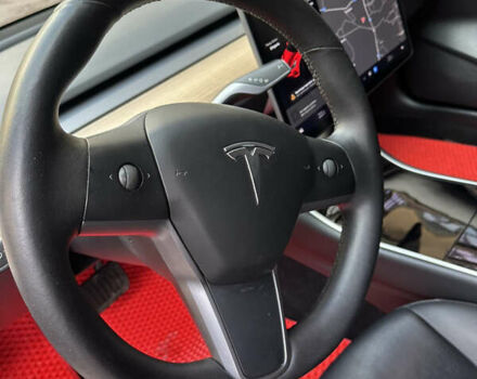 Красный Тесла Модель 3, объемом двигателя 0 л и пробегом 102 тыс. км за 19100 $, фото 11 на Automoto.ua