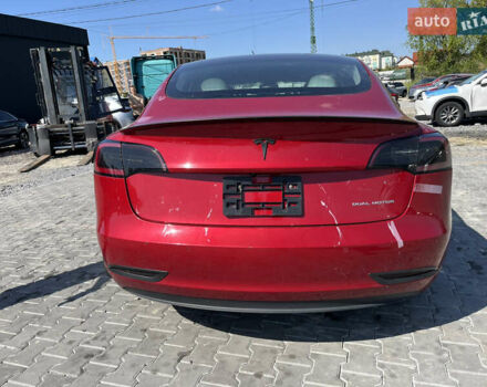 Красный Тесла Модель 3, объемом двигателя 0 л и пробегом 139 тыс. км за 12700 $, фото 5 на Automoto.ua