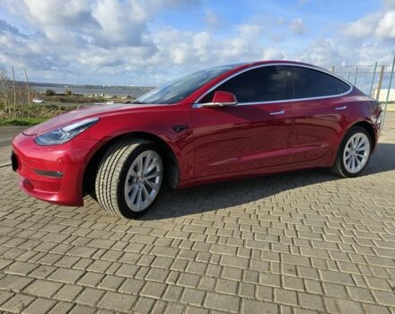 Красный Тесла Модель 3, объемом двигателя 0 л и пробегом 100 тыс. км за 18000 $, фото 1 на Automoto.ua