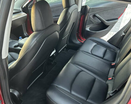 Тесла Модель 3 2020 в Львове на Automoto.ua Красный Тесла Модель 3, объемом двигателя 0 л и пробегом 80 тыс. км за 22000 $, фото 17 на Automoto.ua