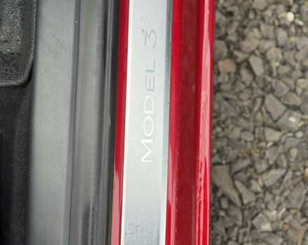 Красный Тесла Модель 3, объемом двигателя 0 л и пробегом 120 тыс. км за 18500 $, фото 20 на Automoto.ua