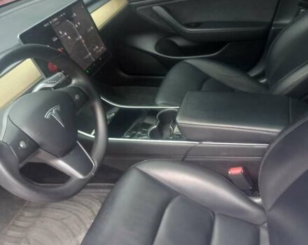 Тесла Модель 3 2020 у Белой Церкве на Automoto.ua Червоний Тесла Модель 3, об'ємом двигуна 0 л та пробігом 101 тис. км за 22000 $, фото 14 на Automoto.ua