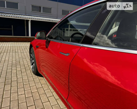 Красный Тесла Модель 3, объемом двигателя 0 л и пробегом 80 тыс. км за 22500 $, фото 30 на Automoto.ua