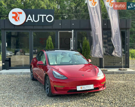 Красный Тесла Модель 3, объемом двигателя 0 л и пробегом 102 тыс. км за 18750 $, фото 7 на Automoto.ua