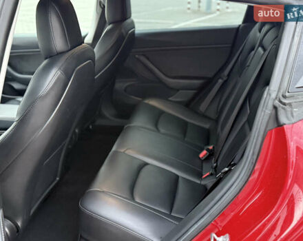 Красный Тесла Модель 3, объемом двигателя 0 л и пробегом 85 тыс. км за 22999 $, фото 37 на Automoto.ua