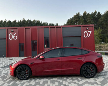 Тесла Модель 3 2020 в Львове на Automoto.ua Красный Тесла Модель 3, объемом двигателя 0 л и пробегом 80 тыс. км за 22000 $, фото 3 на Automoto.ua