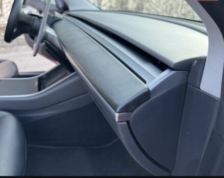 Червоний Тесла Модель 3, об'ємом двигуна 0 л та пробігом 110 тис. км за 20800 $, фото 4 на Automoto.ua