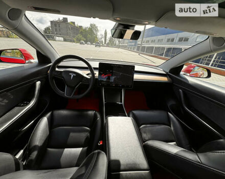Красный Тесла Модель 3, объемом двигателя 0 л и пробегом 80 тыс. км за 22500 $, фото 10 на Automoto.ua