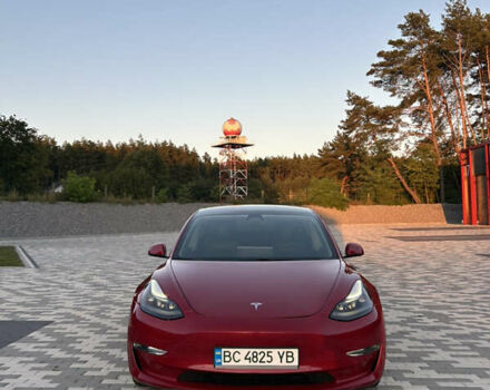 Тесла Модель 3 2020 в Львове на Automoto.ua Красный Тесла Модель 3, объемом двигателя 0 л и пробегом 80 тыс. км за 22000 $, фото 1 на Automoto.ua