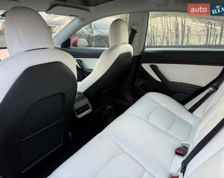 Красный Тесла Модель 3, объемом двигателя 0 л и пробегом 187 тыс. км за 13600 $, фото 15 на Automoto.ua