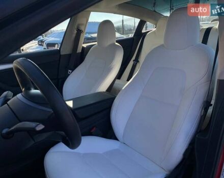 Красный Тесла Модель 3, объемом двигателя 0 л и пробегом 147 тыс. км за 18900 $, фото 12 на Automoto.ua