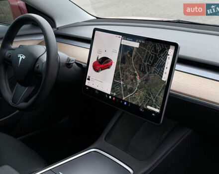 Тесла Модель 3 2021 в Дрогобыче на Automoto.ua Красный Тесла Модель 3, объемом двигателя 0 л и пробегом 145 тыс. км за 19599 $, фото 75 на Automoto.ua