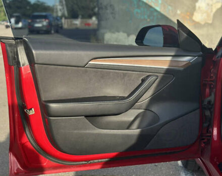 Красный Тесла Модель 3, объемом двигателя 0 л и пробегом 86 тыс. км за 21900 $, фото 16 на Automoto.ua