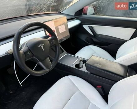 Красный Тесла Модель 3, объемом двигателя 0 л и пробегом 187 тыс. км за 13600 $, фото 17 на Automoto.ua