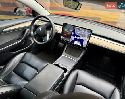 Червоний Тесла Модель 3, об'ємом двигуна 0 л та пробігом 145 тис. км за 18999 $, фото 14 на Automoto.ua