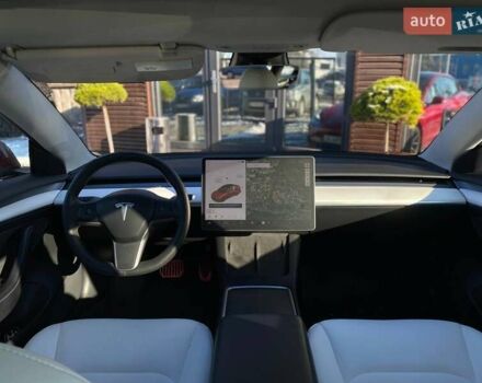 Красный Тесла Модель 3, объемом двигателя 0 л и пробегом 147 тыс. км за 18900 $, фото 4 на Automoto.ua