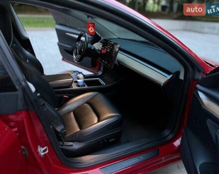 Червоний Тесла Модель 3, об'ємом двигуна 0 л та пробігом 58 тис. км за 22500 $, фото 68 на Automoto.ua