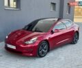 Красный Тесла Модель 3, объемом двигателя 0 л и пробегом 62 тыс. км за 17300 $, фото 1 на Automoto.ua