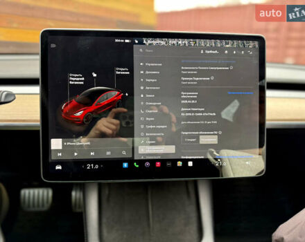 Червоний Тесла Модель 3, об'ємом двигуна 0 л та пробігом 145 тис. км за 18999 $, фото 17 на Automoto.ua