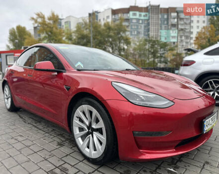 Тесла Модель 3 2021 у Черкасах на Automoto.ua Червоний Тесла Модель 3, об'ємом двигуна 0 л та пробігом 57 тис. км за 20200 $, фото 1 на Automoto.ua
