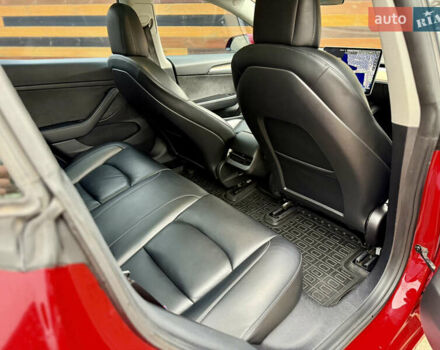 Червоний Тесла Модель 3, об'ємом двигуна 0 л та пробігом 145 тис. км за 18999 $, фото 13 на Automoto.ua