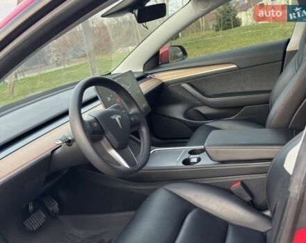 Червоний Тесла Модель 3, об'ємом двигуна 0 л та пробігом 30 тис. км за 26400 $, фото 12 на Automoto.ua