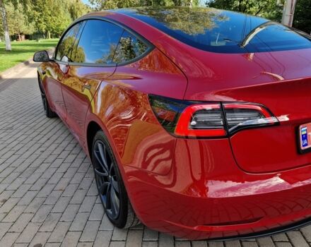 Красный Тесла Модель 3, объемом двигателя 0 л и пробегом 64 тыс. км за 23000 $, фото 2 на Automoto.ua