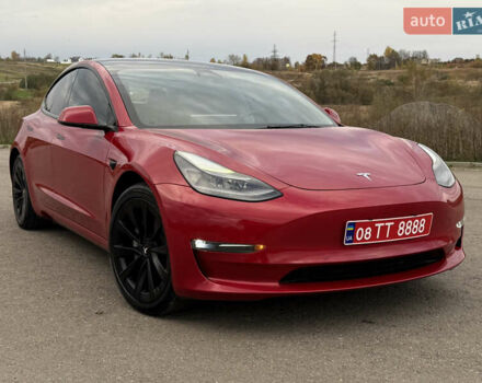 Тесла Модель 3 2021 в Дрогобыче на Automoto.ua Красный Тесла Модель 3, объемом двигателя 0 л и пробегом 145 тыс. км за 19599 $, фото 34 на Automoto.ua