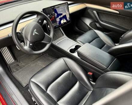 Червоний Тесла Модель 3, об'ємом двигуна 0 л та пробігом 145 тис. км за 18999 $, фото 15 на Automoto.ua