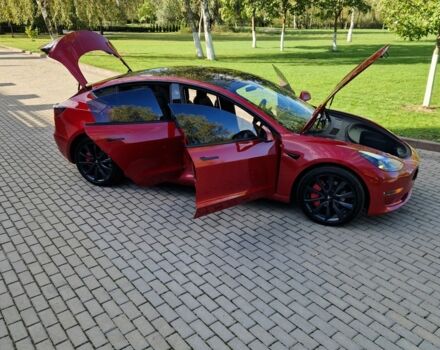 Красный Тесла Модель 3, объемом двигателя 0 л и пробегом 64 тыс. км за 23000 $, фото 7 на Automoto.ua