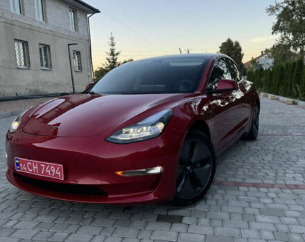 Красный Тесла Модель 3, объемом двигателя 0 л и пробегом 33 тыс. км за 21999 $, фото 1 на Automoto.ua