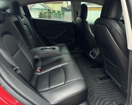 Червоний Тесла Модель 3, об'ємом двигуна 0 л та пробігом 30 тис. км за 23900 $, фото 17 на Automoto.ua