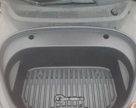 Красный Тесла Модель 3, объемом двигателя 0 л и пробегом 287 тыс. км за 15999 $, фото 20 на Automoto.ua