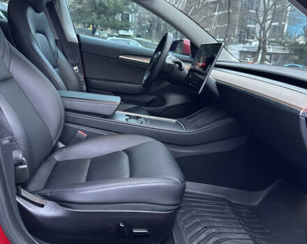 Красный Тесла Модель 3, объемом двигателя 0 л и пробегом 29 тыс. км за 23000 $, фото 12 на Automoto.ua