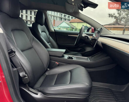 Червоний Тесла Модель 3, об'ємом двигуна 0 л та пробігом 30 тис. км за 23900 $, фото 18 на Automoto.ua