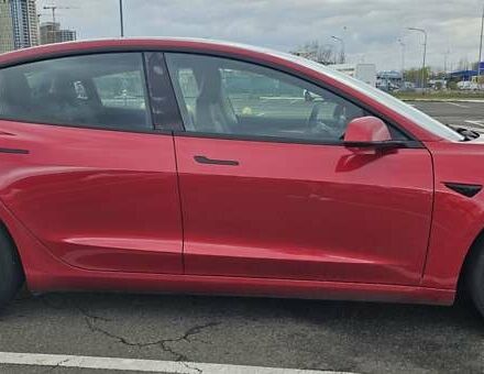 Червоний Тесла Модель 3, об'ємом двигуна 0 л та пробігом 1 тис. км за 19900 $, фото 4 на Automoto.ua